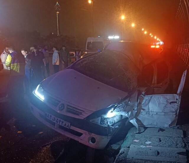 ببینید | بقایایی یک ال90 پس از تصادف در اتوبان حکیم ببینید | بقایایی یک ال90 پس از تصادف در اتوبان حکیم