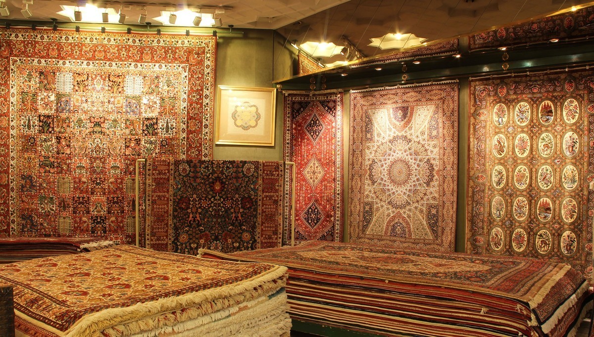 بازار فرش ایران به سرقت رفت