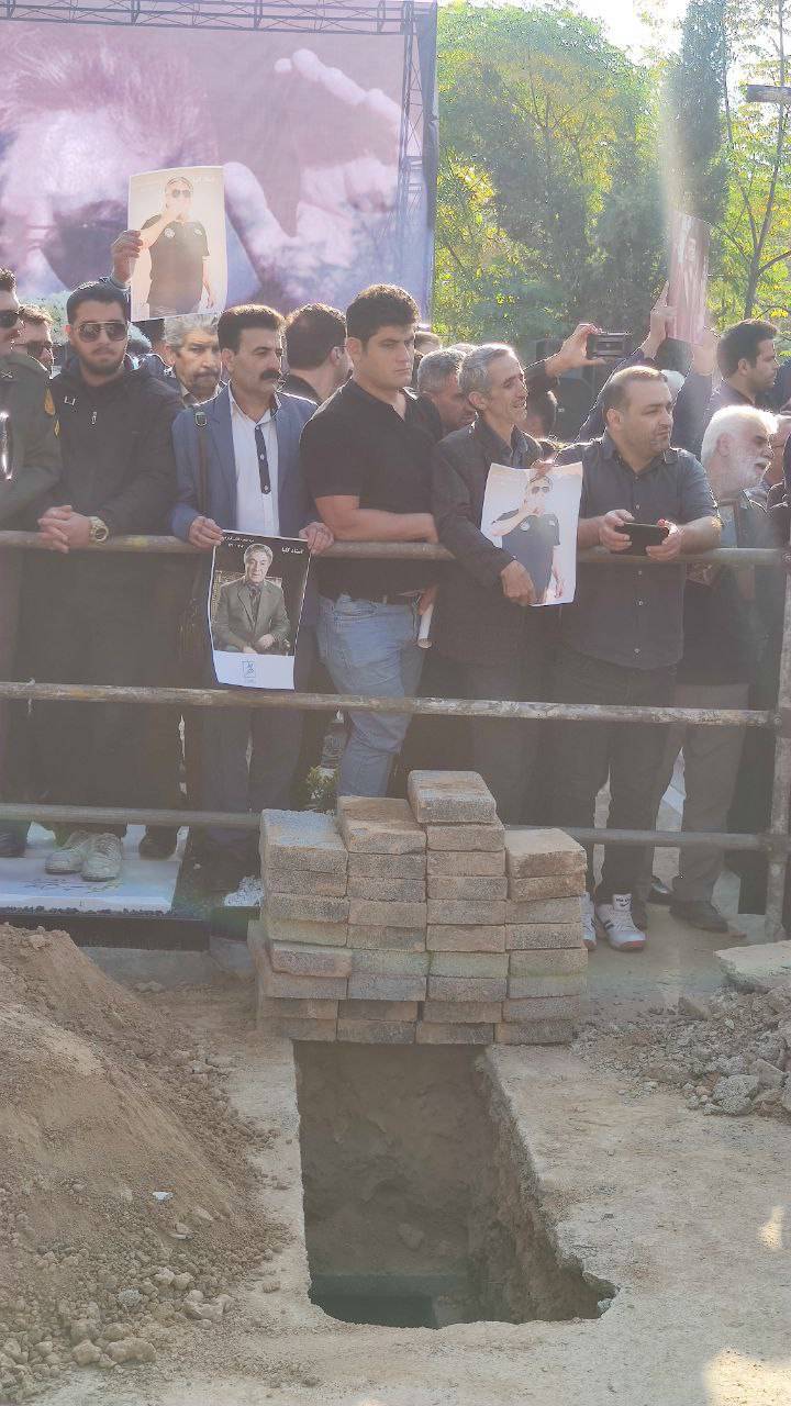 عکس | تصویری از مزار خالی گلپا که در شبکه‌های اجتماعی فراگیر شده