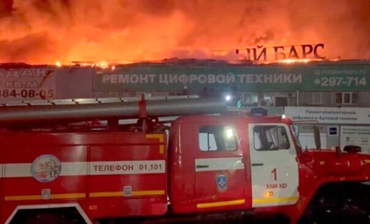آتش سوزی مهیب در مرکز خرید روسیه