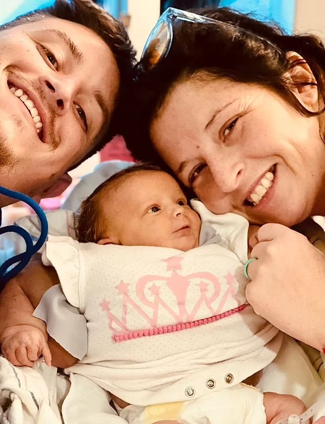 ویدیو | نوزادی که ۳۵ ساله به دنیا آمد!