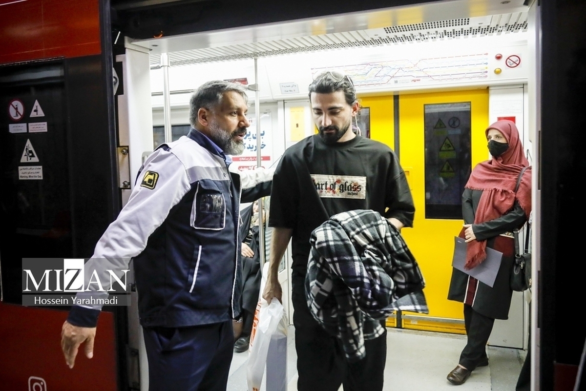 عکس | ممنوعیت جدید مردانه در متروی تهران