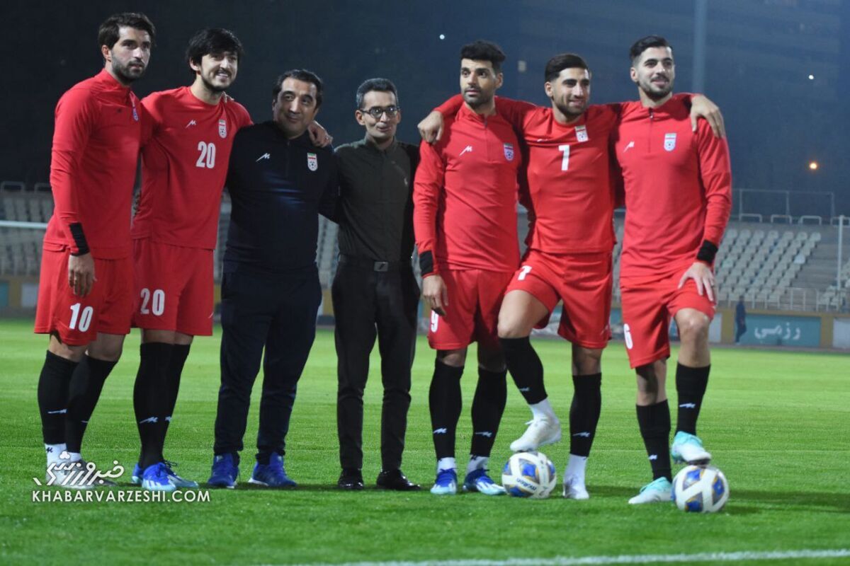 عکس | محبوبیت بالای حماسهساز ملبورن در تیم ملی عکس | محبوبیت بالای حماسهساز ملبورن در تیم ملی