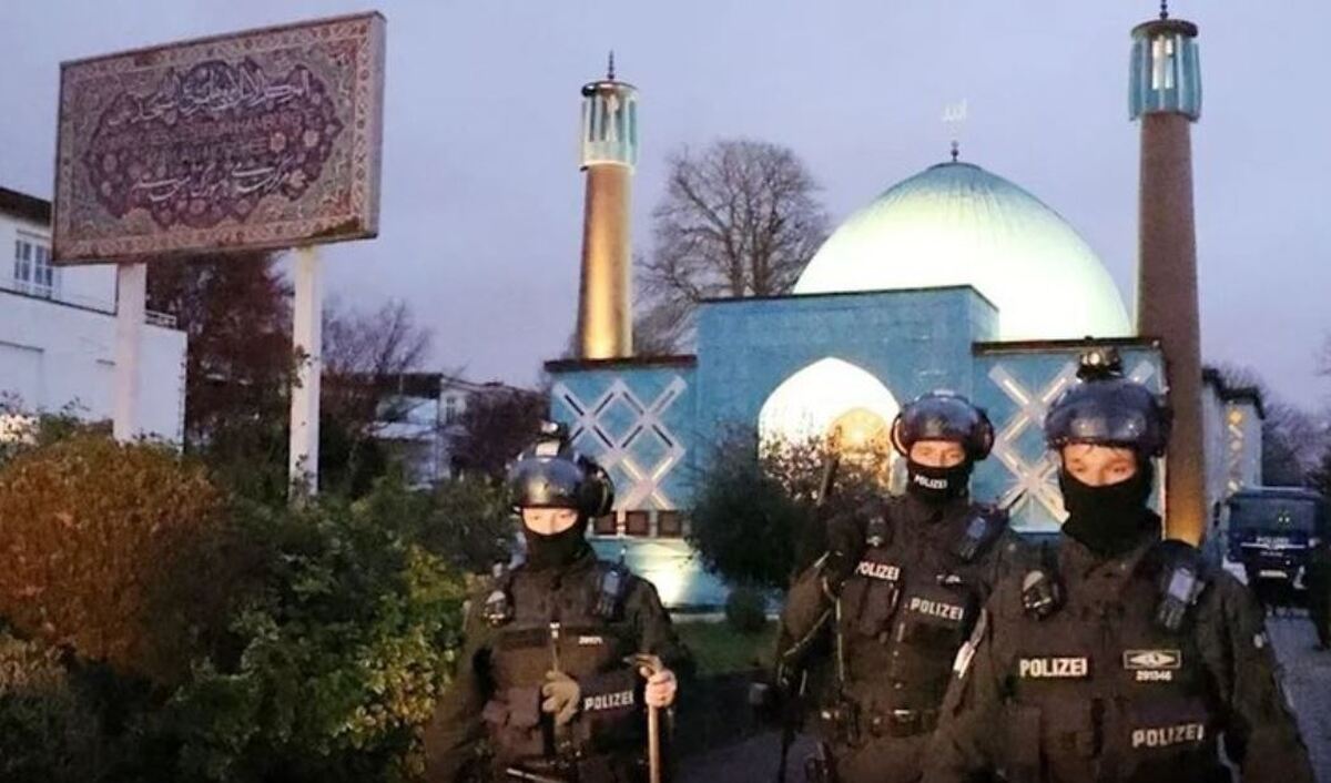 ویدیو | یورش صد‌ها پلیس به مرکز اسلامی هامبورگ