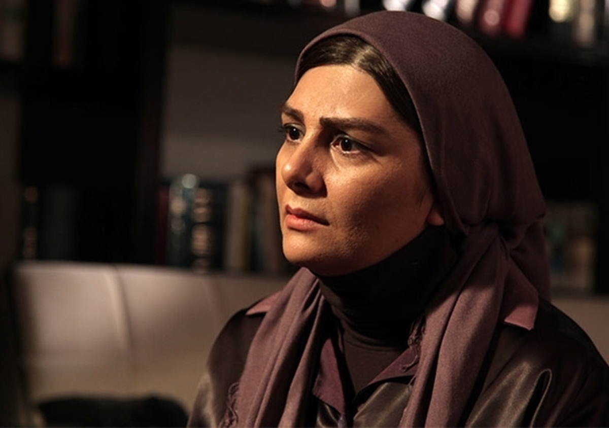 بازیگر زن ممنوع‌التصویری که هر شب چهره‌اش در صداوسیما نشان داده می‌شود