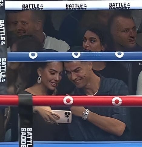 عکس | حرکت عاشقانه رونالدو و جورجینا در یک مراسم رسمی در عربستان