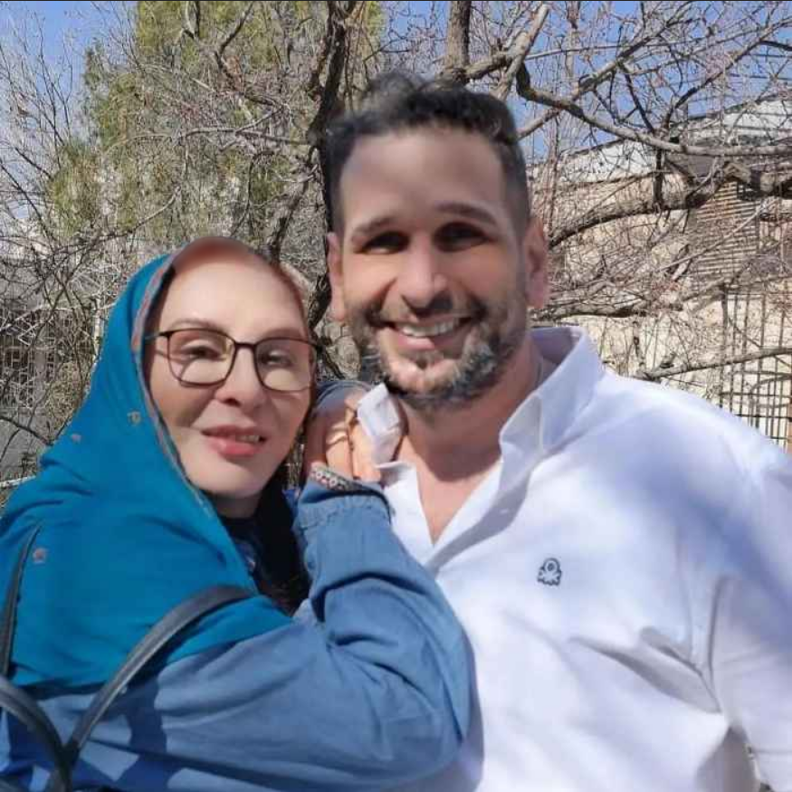 تصویر لو رفته از افسانه بایگان در شوهر جوانش