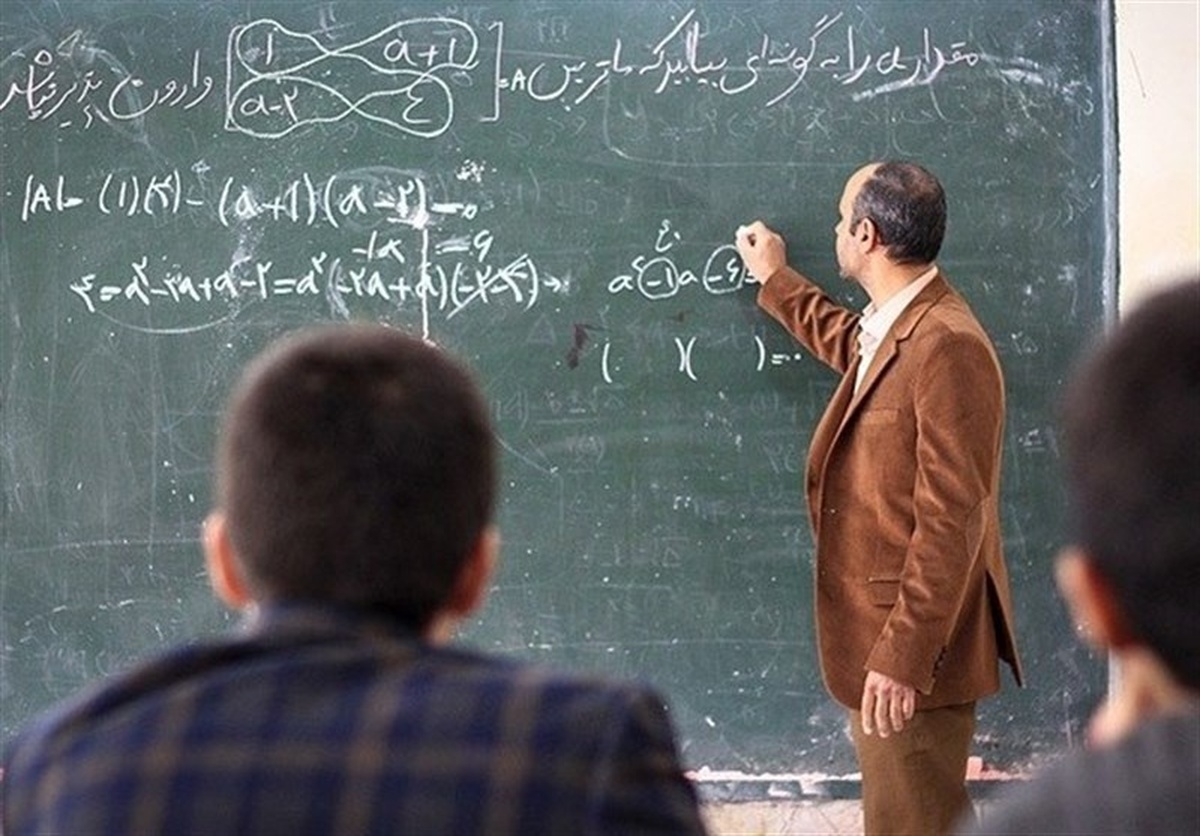 خبری بد برای معلمان | این دسته از فرهنگیان بازنشسته تا دی‌ماه واریزی ندارند