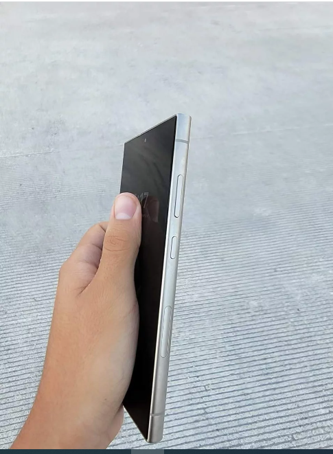 عکس | اولین تصاویر از گلکسی S۲۴ اولترا منتشر شد