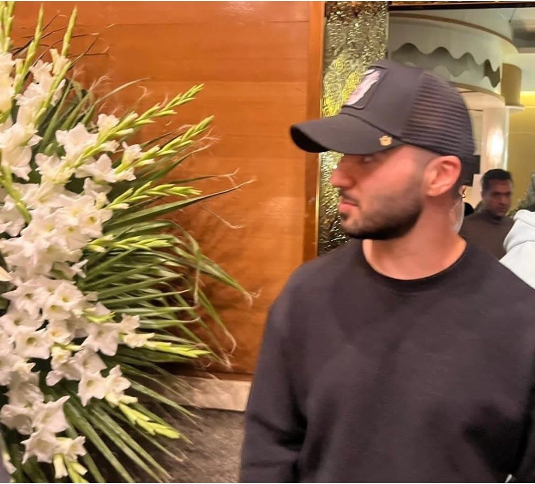 عکس | چهره‌های مشهوری که در مراسم چهلم مهرجویی شرکت کردند