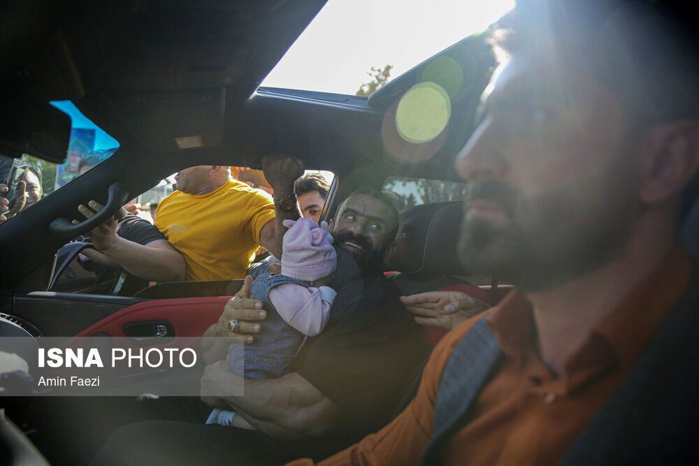 عکس | ماشین فوق لاکچری هادی چوپان سوژه شد