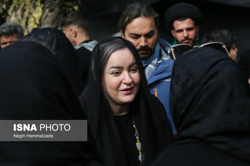 عکس | مراسم تشییع پروانه معصومی | هنرمندان و چهره‌ها نیامدند