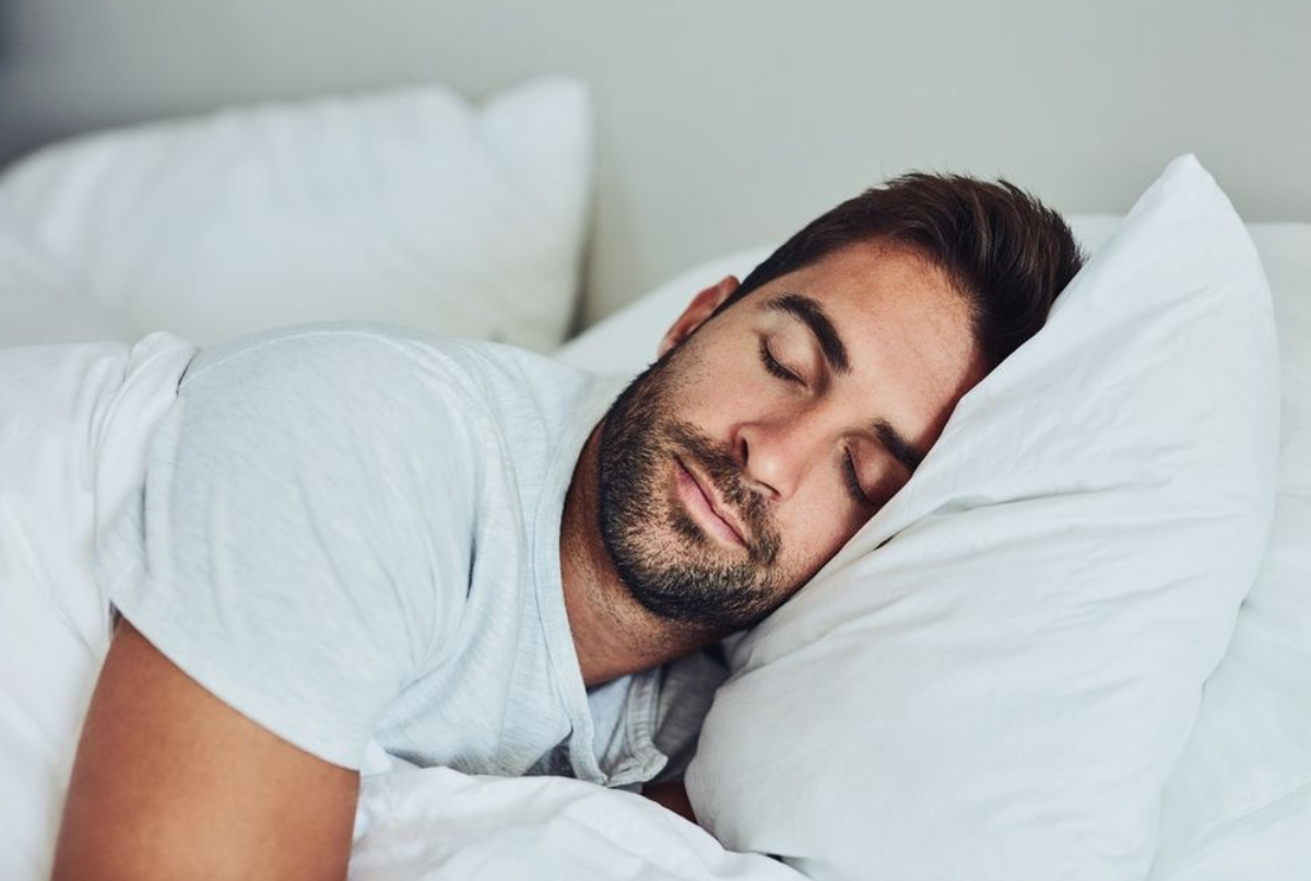 باور‌های غلط و رایج درمورد خواب؛ ارتباط چاقی و دیابت با خواب