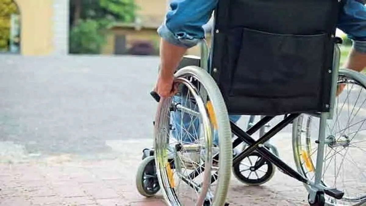 گلایه تلخ معلولان از حقوق حذف شده | معلولان : نه عیدی را دادند و نه مابه‌التفاوتِ مستمری