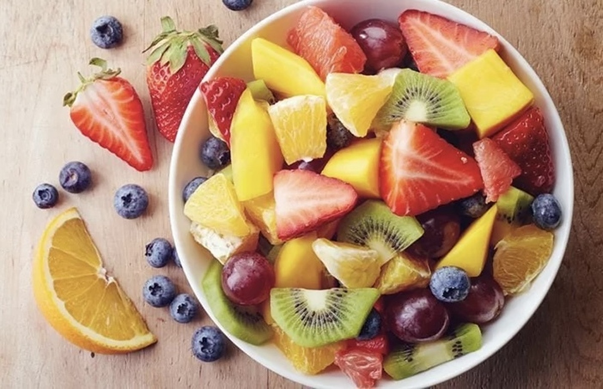 معایب و فواید میوه خوردن قبل یا بعد از غذا