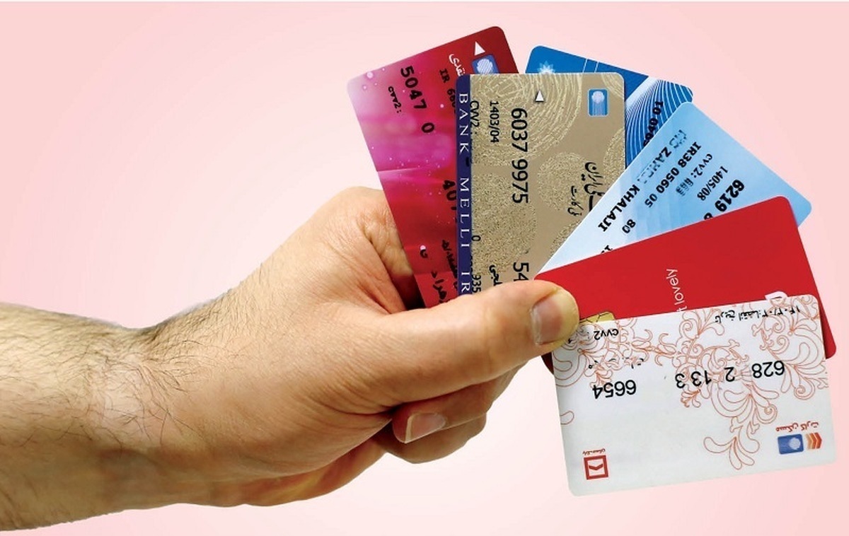 شکایت ۳۰۰ نفر به خاطر سوءاستفاده و قمار با کارت‌های بانکی اجاره‌ای