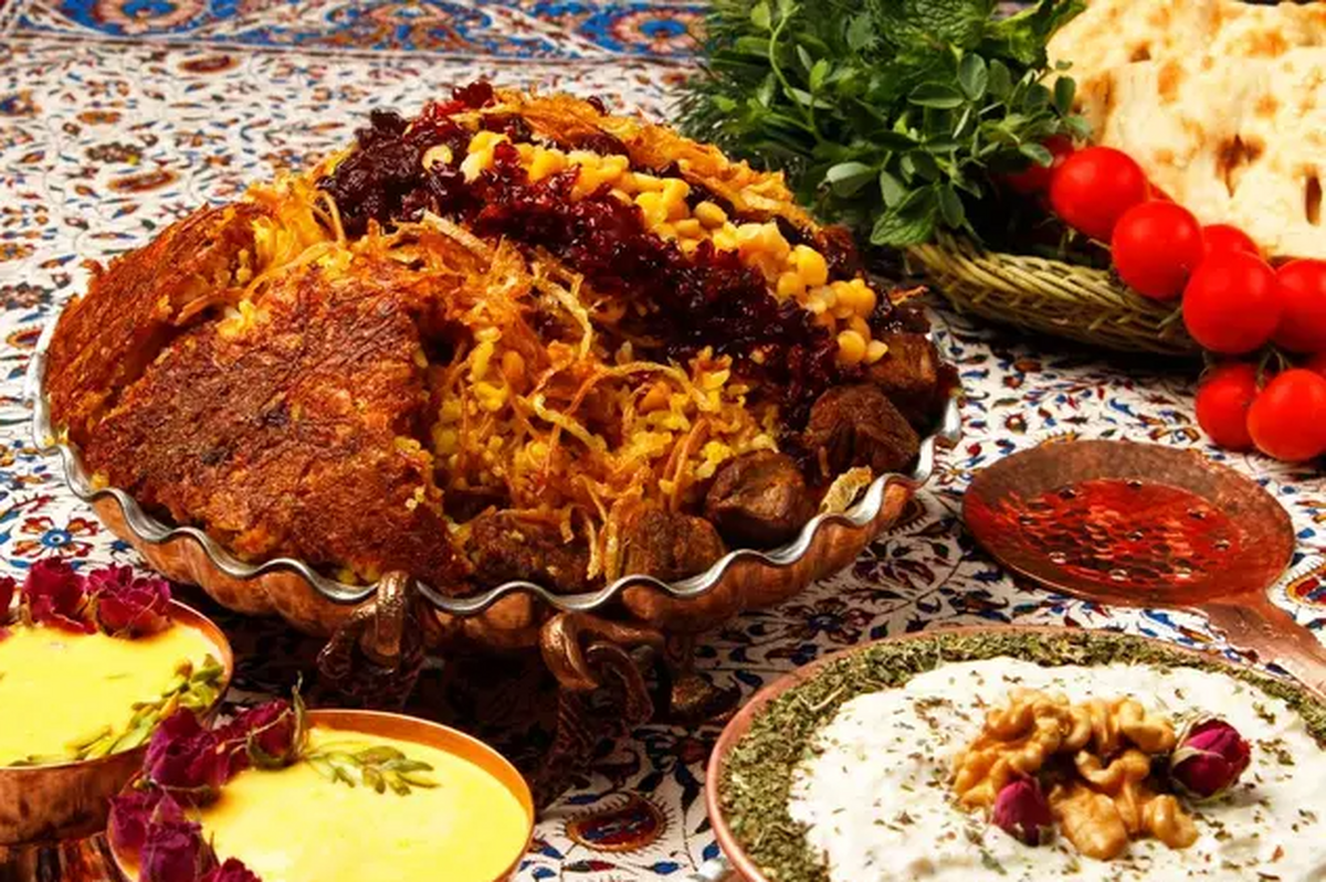 آشنایی با یک ته‌چین متفاوت | غذایی با اصالت از کویر مرکزی ایران + طرز تهیه