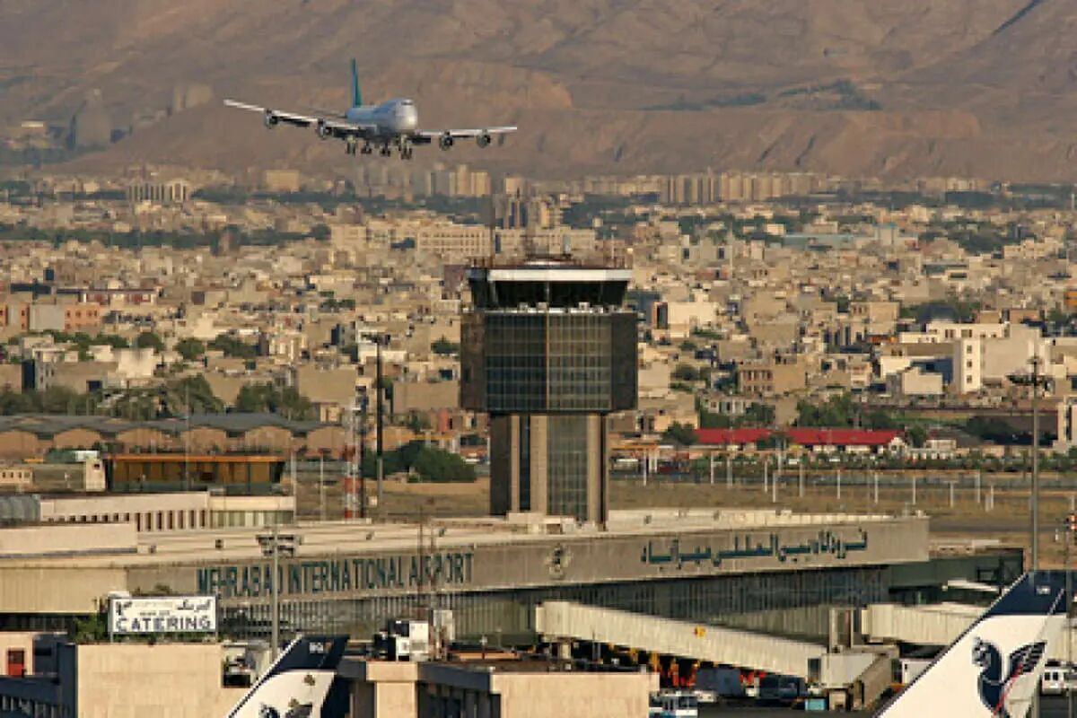بازگشت پرواز تهران- پارس‌آباد به مهرآباد | ماجرا چیست ؟