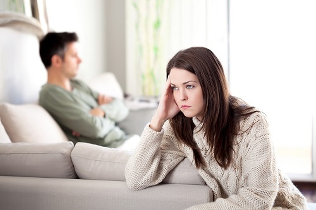 زوج‌های متاهل از مجردها تنهاترند ؟