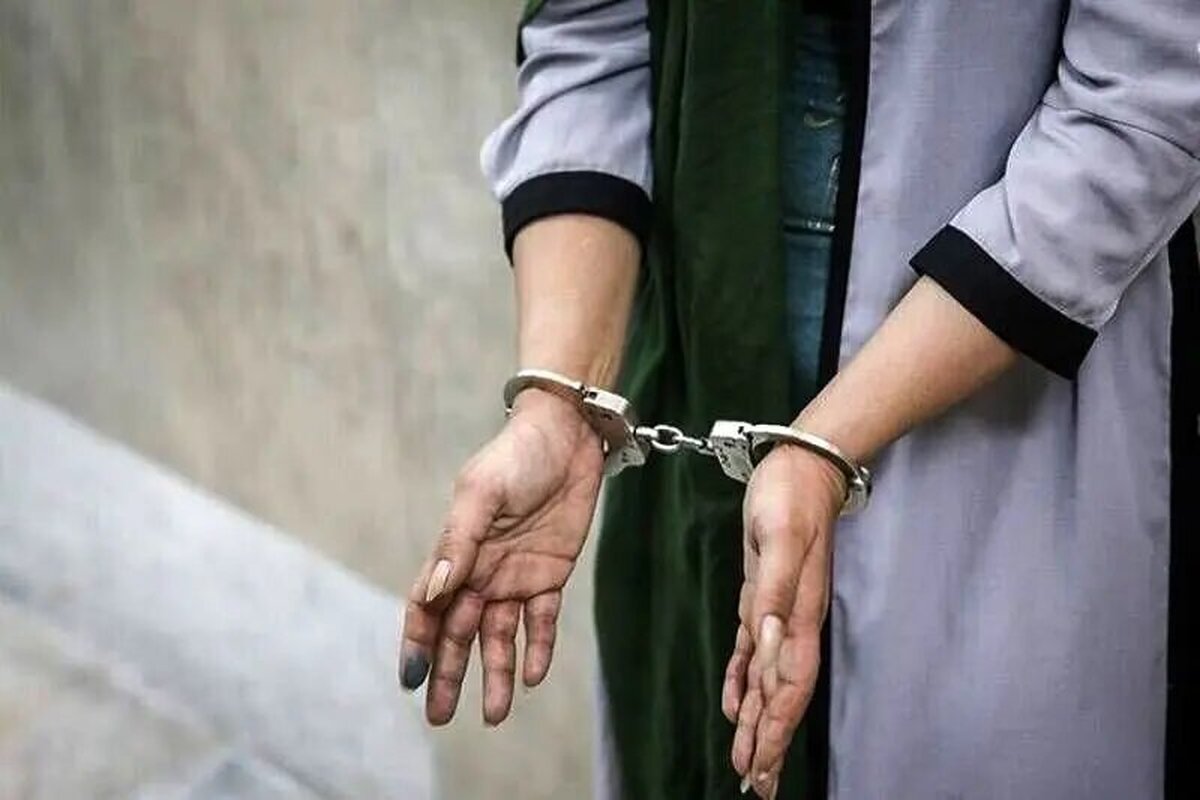 دستگیری دختری که با موتور سنگین ۶ موادمخدر حمل می‌کرد