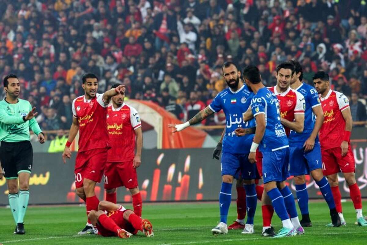 رقابت ۴ بانک برای خرید استقلال و پرسپولیس