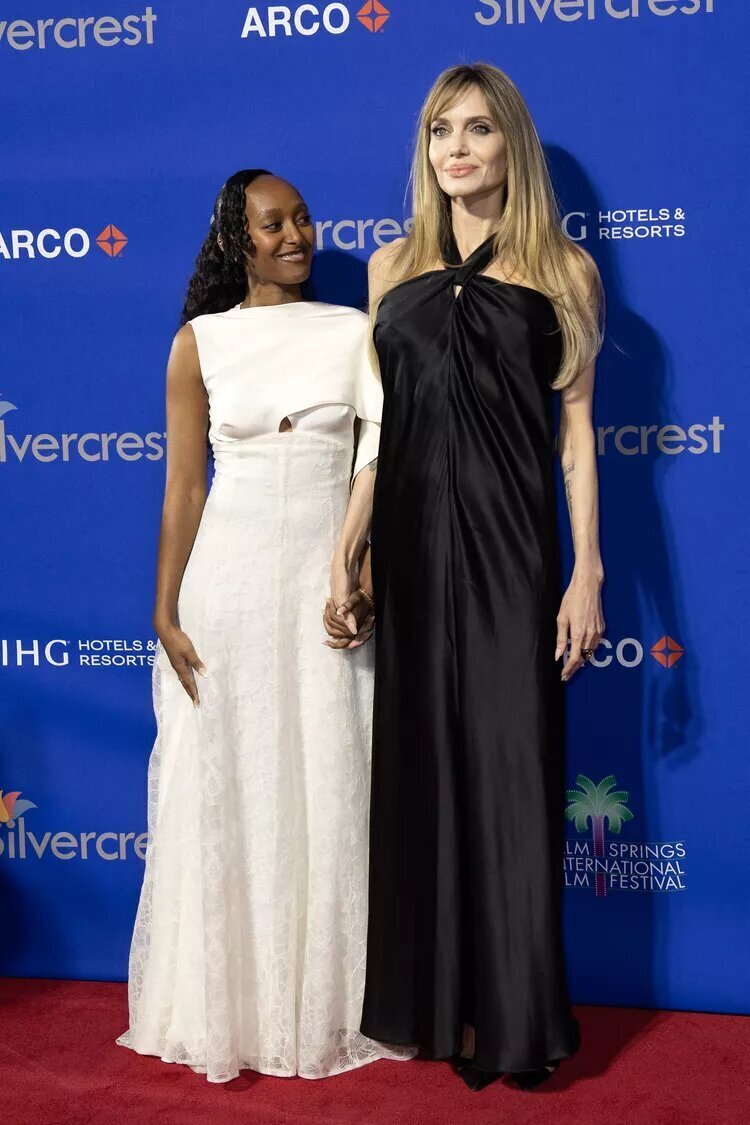 عکس | آنجلینا جولی بعد از طلاق چهره اش را تغییر داد!