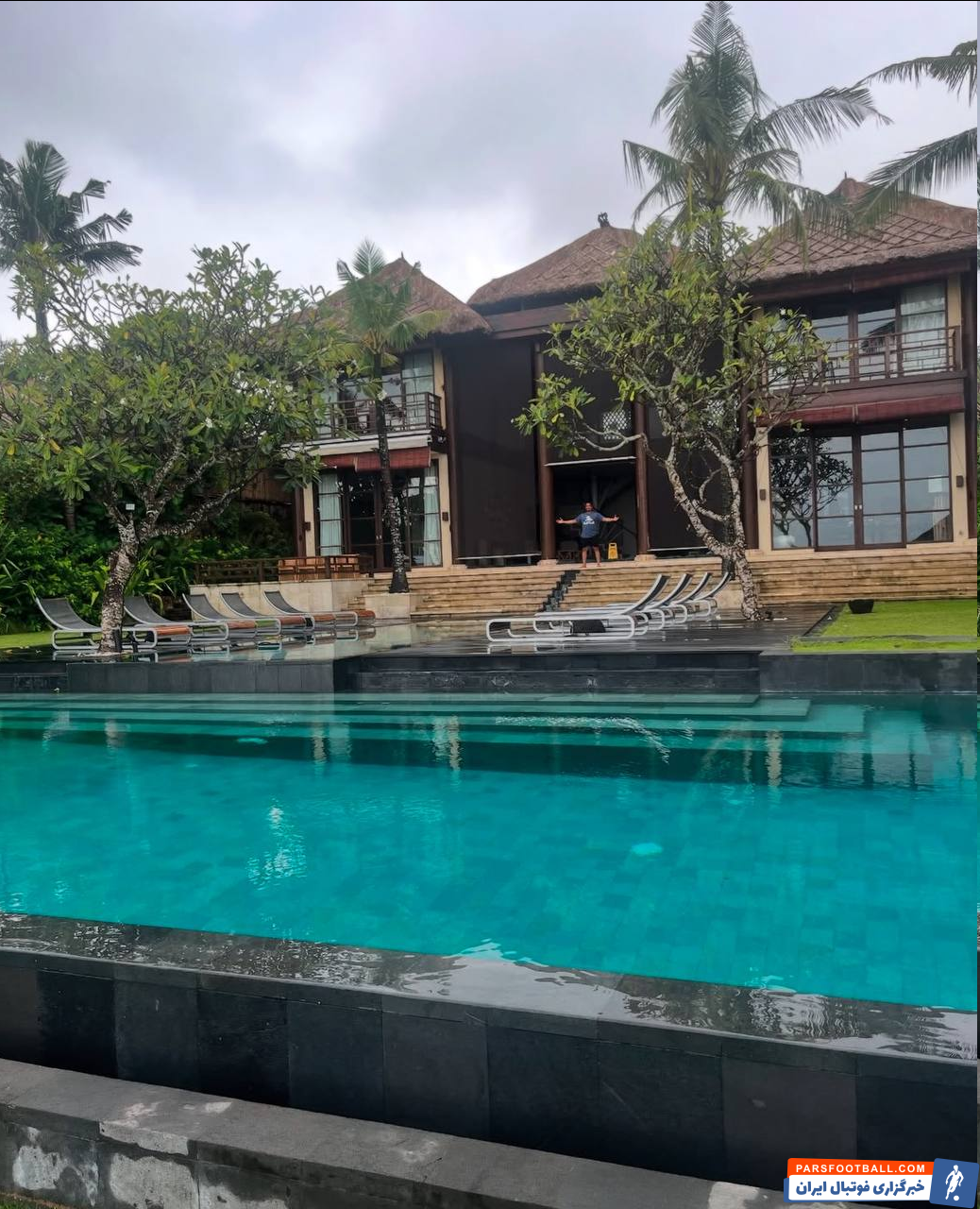 عکس | تفریح لاکچری سرمربی آفریقایی استقلال توجهات را به خود جلب کرد