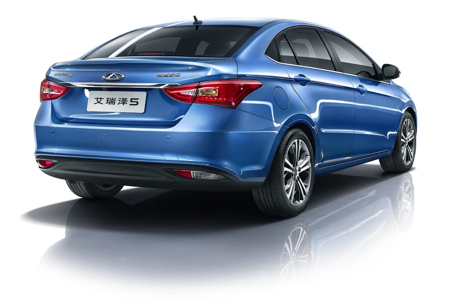 راهنمای جامع آریزو 5 و لوازم یدکی در دیجی‌کارشاپ