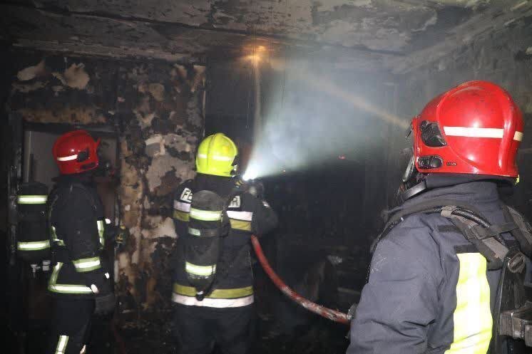 عکس | منزل تازه عروس و داماد در آتش سوخت! عکس | منزل تازه عروس و داماد در آتش سوخت!