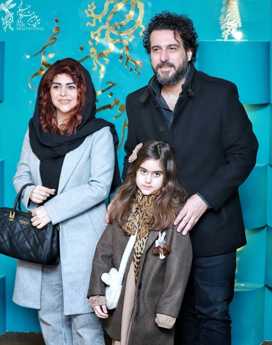 عکس | حضور همسر محسن کیایی در کنار او و فرزندش!