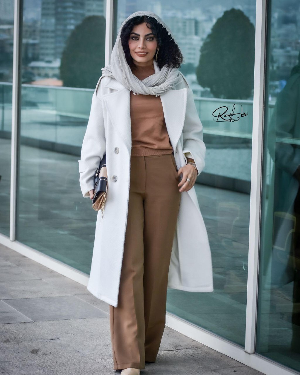 عکس | استایل جذاب و خیره کننده صحرا اسداللهی در جشنواره فجر!