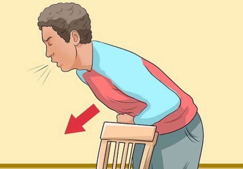 اگر تنها بودید و چیزی در گلویتان گیر کرد، این راه نجات شماست! اگر تنها بودید و چیزی در گلویتان گیر کرد، این راه نجات شماست!