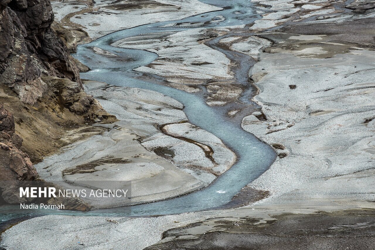 عکس | چیزی به خشک شدن سد کرج نمانده! عکس | چیزی به خشک شدن سد کرج نمانده!