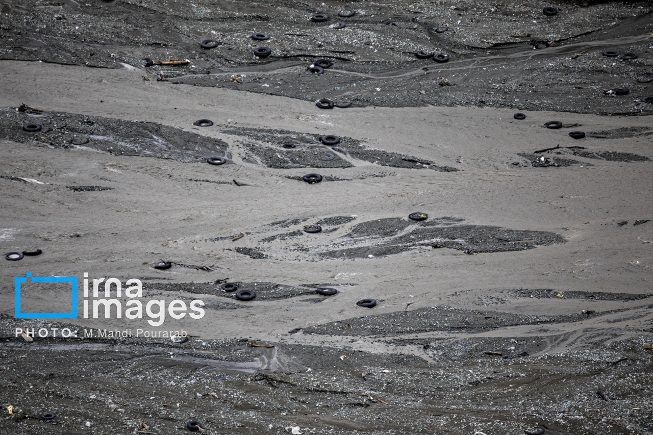 عکس | سد کرج تبدیل به بیابان شد عکس | سد کرج تبدیل به بیابان شد