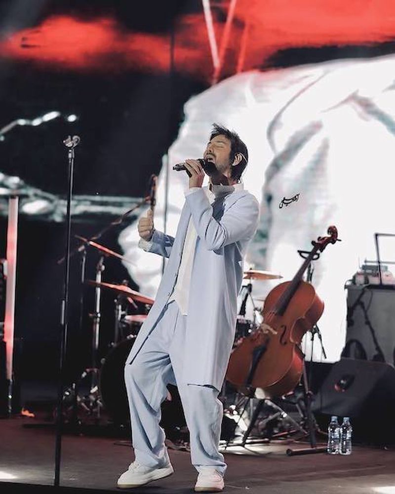 عکس | چهره امیرعباس گلاب از این رو به آن رو شد! عکس | چهره امیرعباس گلاب از این رو به آن رو شد!