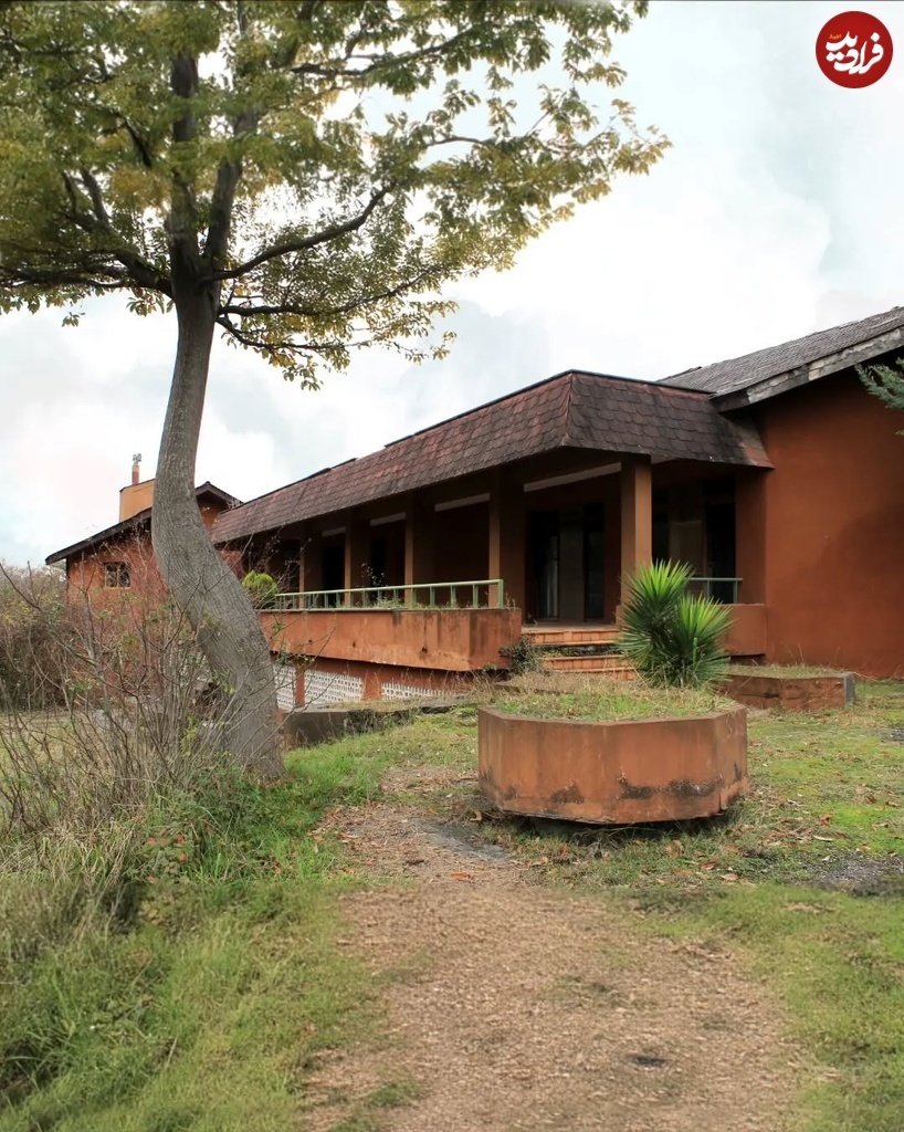 عکس | خانه مجلل مادر محمدرضا پهلوی در چالوس؛ یادگاری از دهه ۳۰ عکس | خانه مجلل مادر محمدرضا پهلوی در چالوس؛ یادگاری از دهه ۳۰