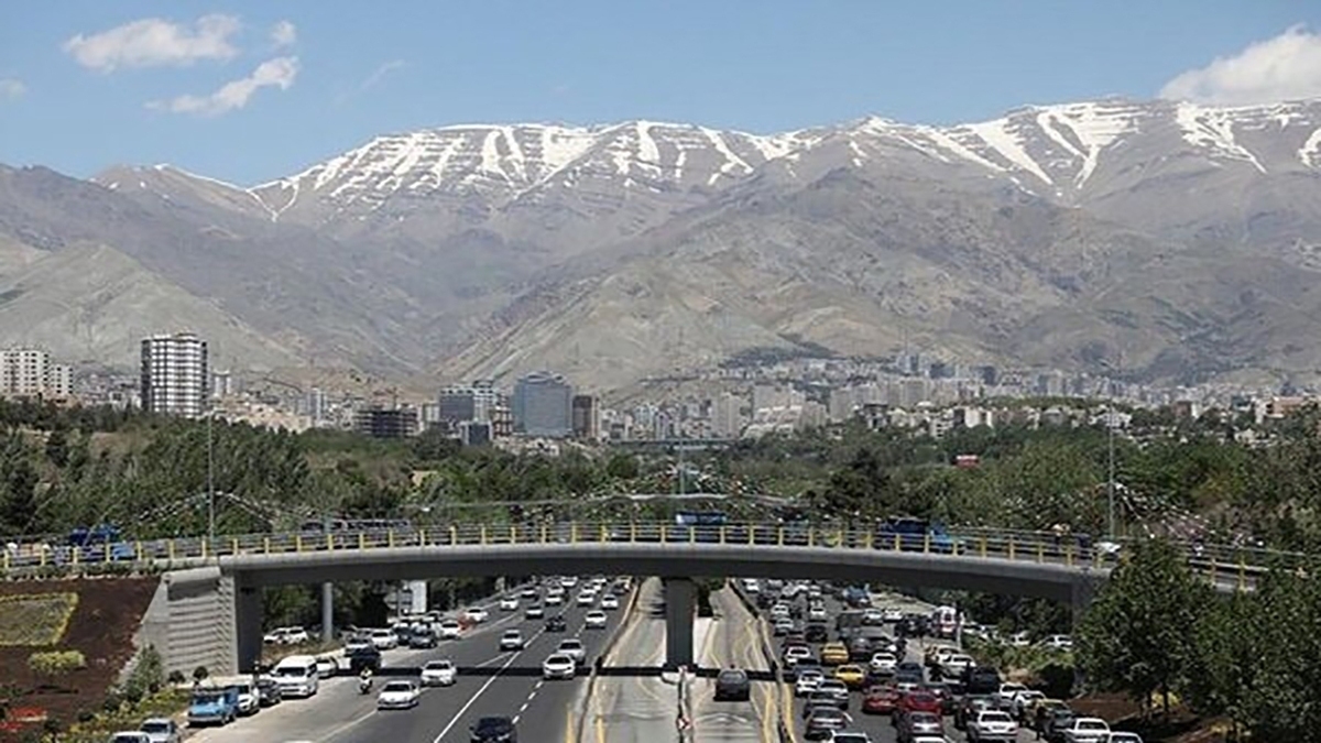 کیفیت هوای تهران امروز سه شنبه ۲۸ اسفند ۱۴۰۳ | هوا در مرز آلودگی است