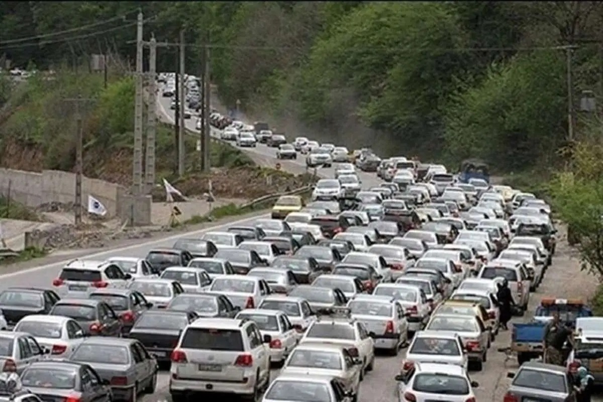 ترافیک فوق سنگین در خروجی‌های تهران | جاده چالوس بسته شد