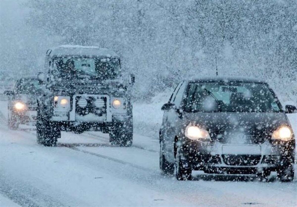 آخرین وضعیت جوی و ترافیکی کشور | بارش برف و باران در محور‌های ۸ استان
