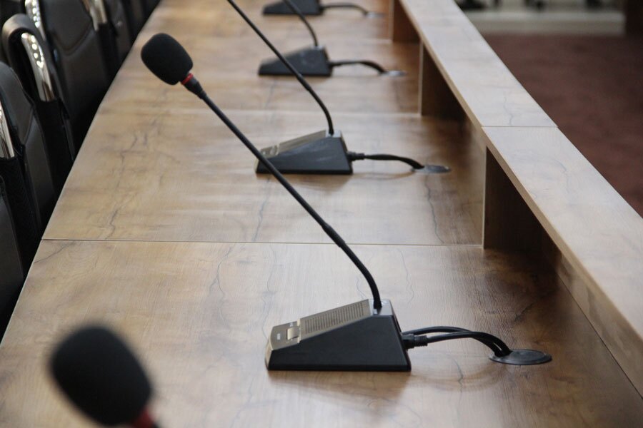 سیستم کنفرانس حرفهای راهکاری برای جلسات کارآمد و مدرن سیستم کنفرانس حرفهای راهکاری برای جلسات کارآمد و مدرن