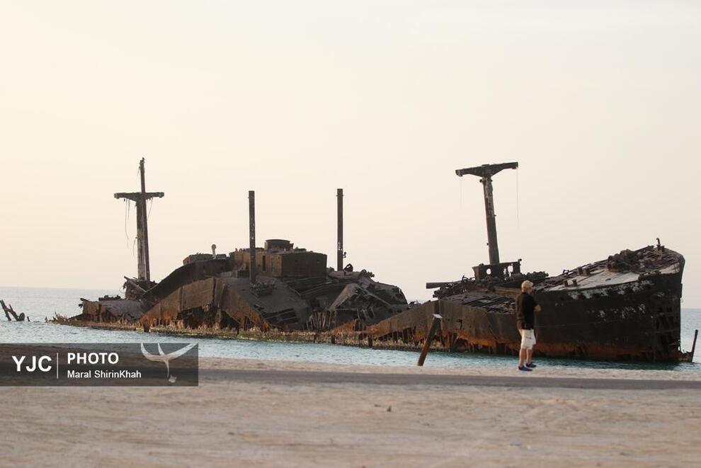 عکس کشتی یونانی در آستانه نابودی کامل! عکس کشتی یونانی در آستانه نابودی کامل!