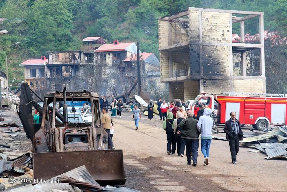خبر تلخ از چادرنشینی مردم این منطقه | گرفتاری بیخانمانهای امامزاده ابراهیم + عکس خبر تلخ از چادرنشینی مردم این منطقه | گرفتاری بیخانمانهای امامزاده ابراهیم + عکس
