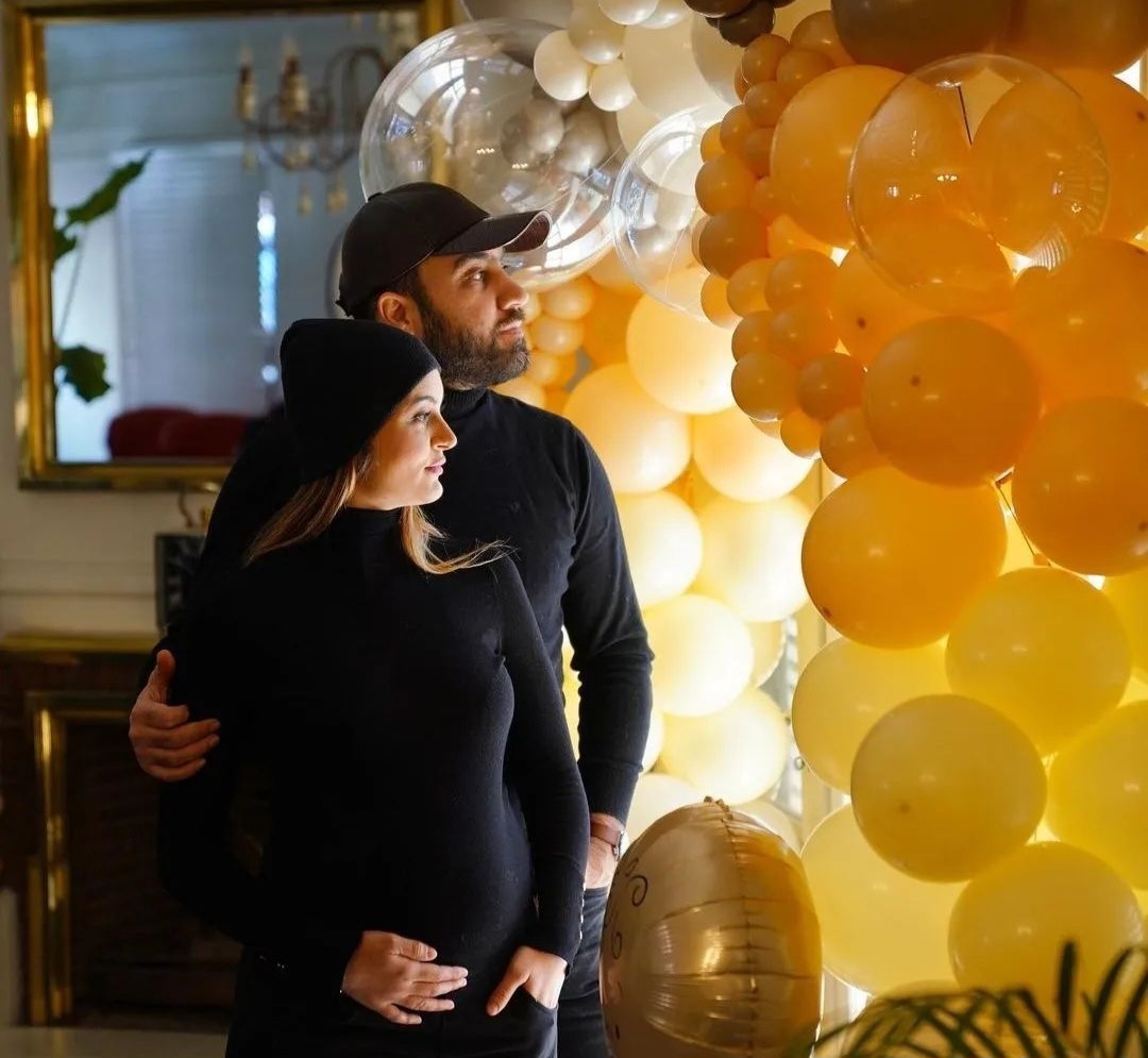 تصاویر جنجالی از نیلوفر پارسا در دوران بارداری