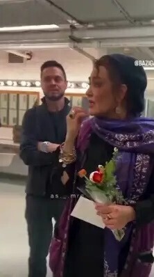 عکس | شایعه مهاجرت شقایق فراهانی هم بالا گرفت عکس | شایعه مهاجرت شقایق فراهانی هم بالا گرفت