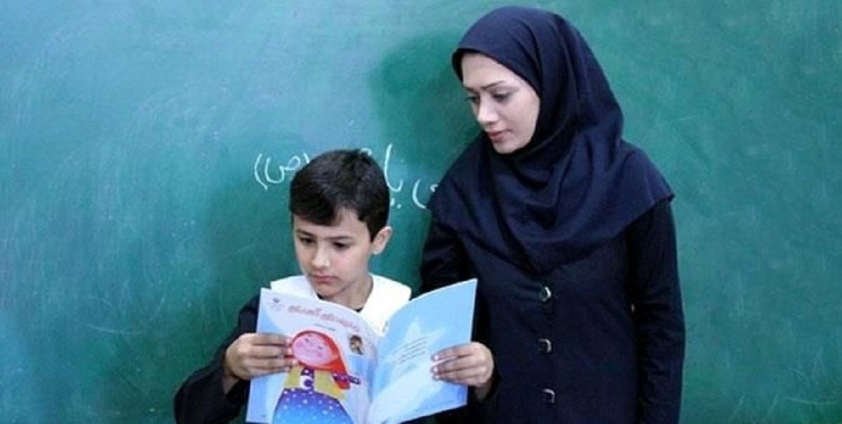 خبر خوب | اصلاح رتبه بندی ۱۰۰ هزار معلم بازنشسته
