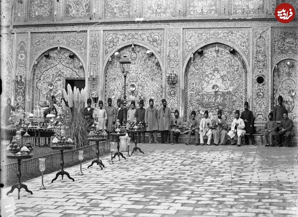 عکس | یک مراسم عروسی متفاوت | حضور روحانیون در جشن دختر شاه