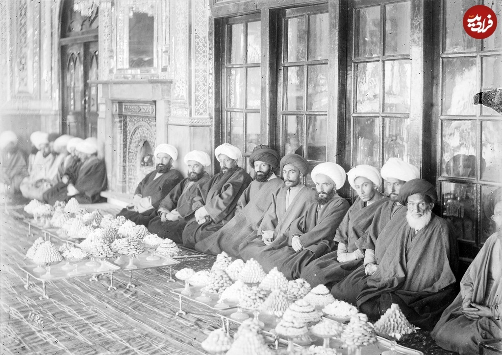 عکس | یک مراسم عروسی متفاوت | حضور روحانیون در جشن دختر شاه عکس | یک مراسم عروسی متفاوت | حضور روحانیون در جشن دختر شاه