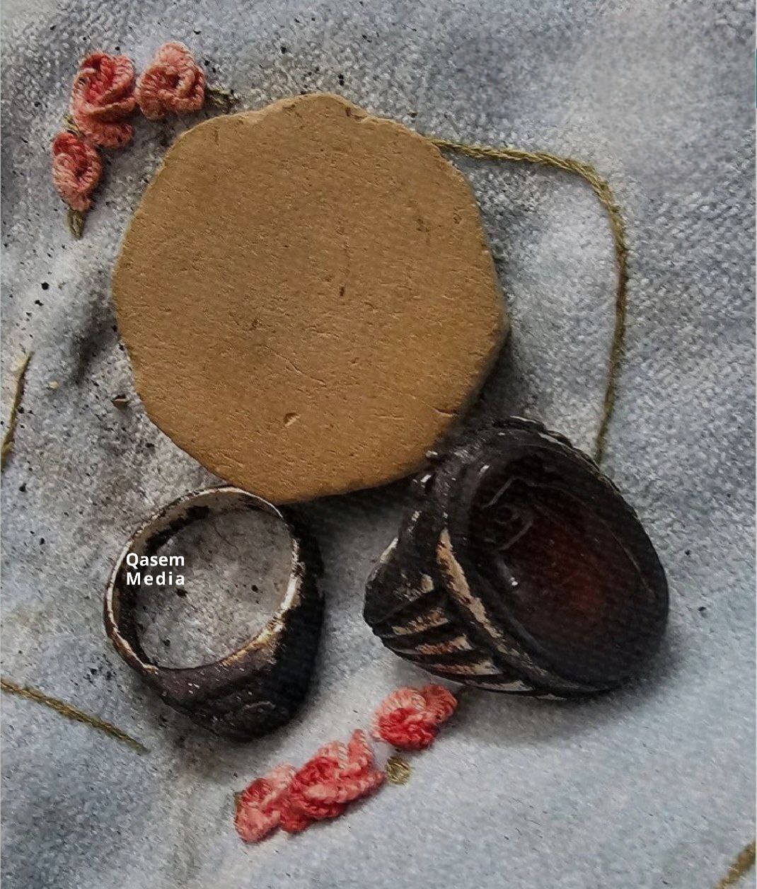 عکس | تصویری دردناک از وسایل ابراهیم رییسی بعد از سقوط هلیکوپتر! عکس | تصویری دردناک از وسایل ابراهیم رییسی بعد از سقوط هلیکوپتر!