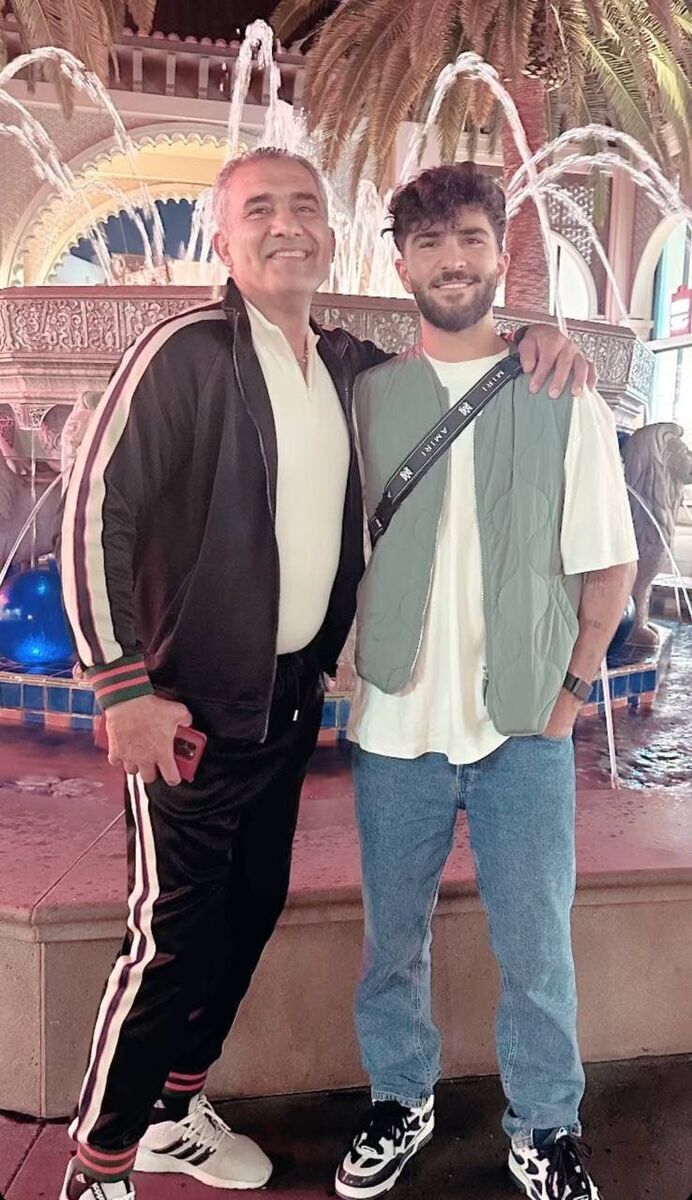 عکس | خوشگذرانی عابدزاده و پسرش در آمریکا عکس | خوشگذرانی عابدزاده و پسرش در آمریکا