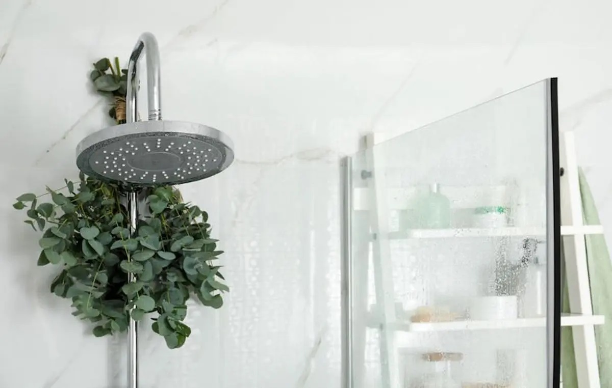 این اشتباهات را در حمام صبحگاهی تابستانی مرتکب نشوید